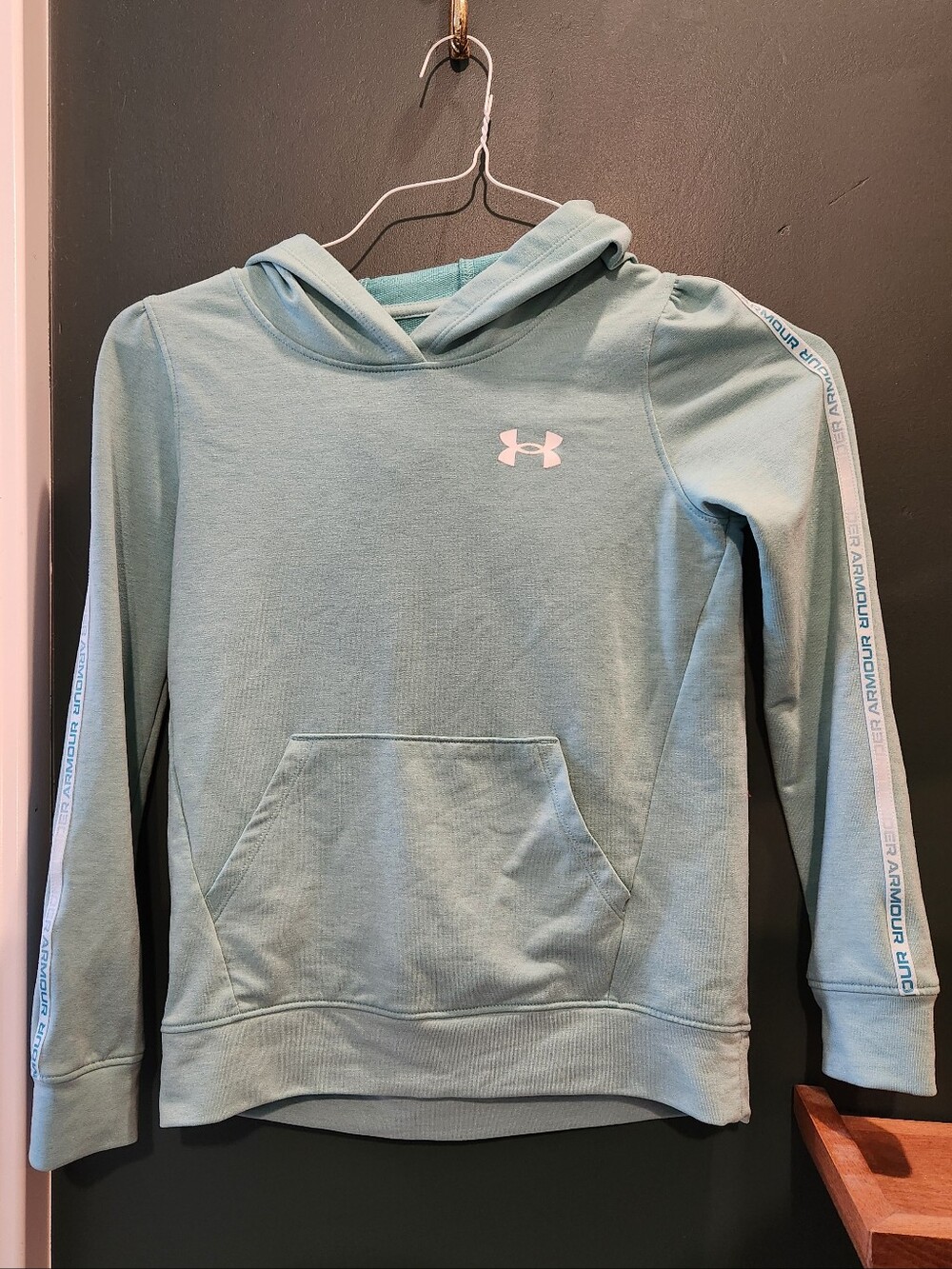 Youth Medium Under Armor Hoodie